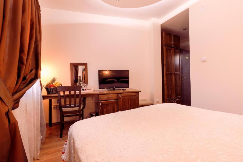 Downtown Rooms Nis Exterior foto