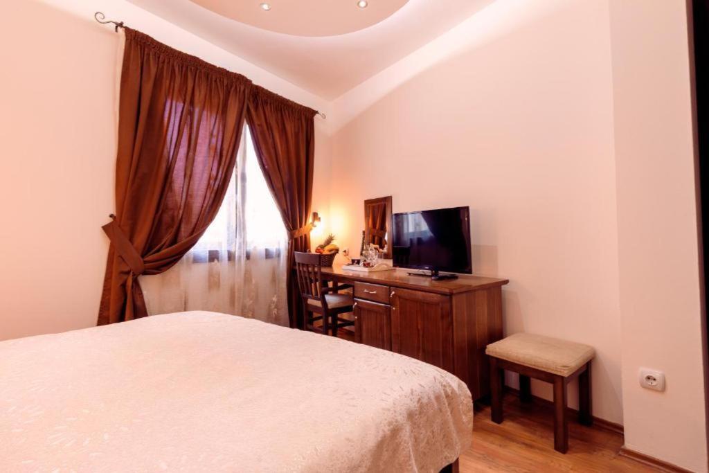 Downtown Rooms Nis Exterior foto