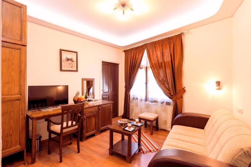 Downtown Rooms Nis Exterior foto